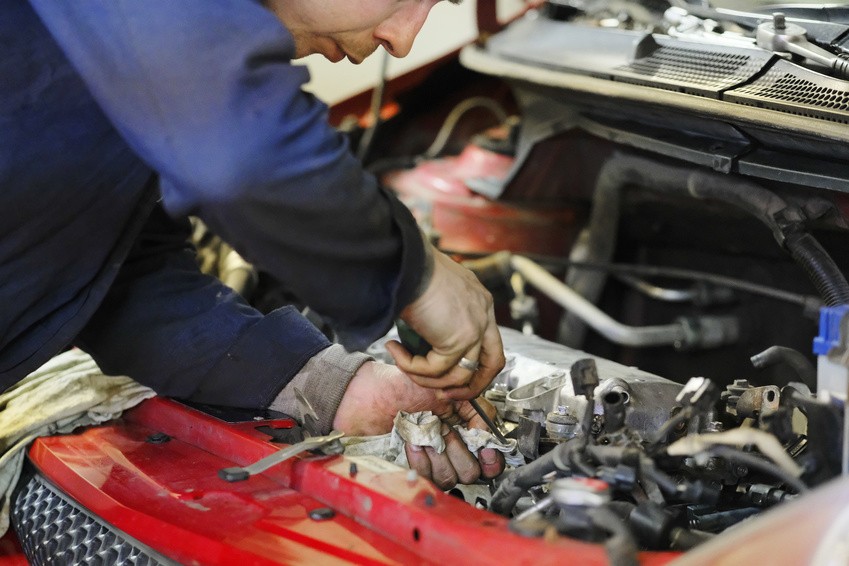 mechanik samochodowy